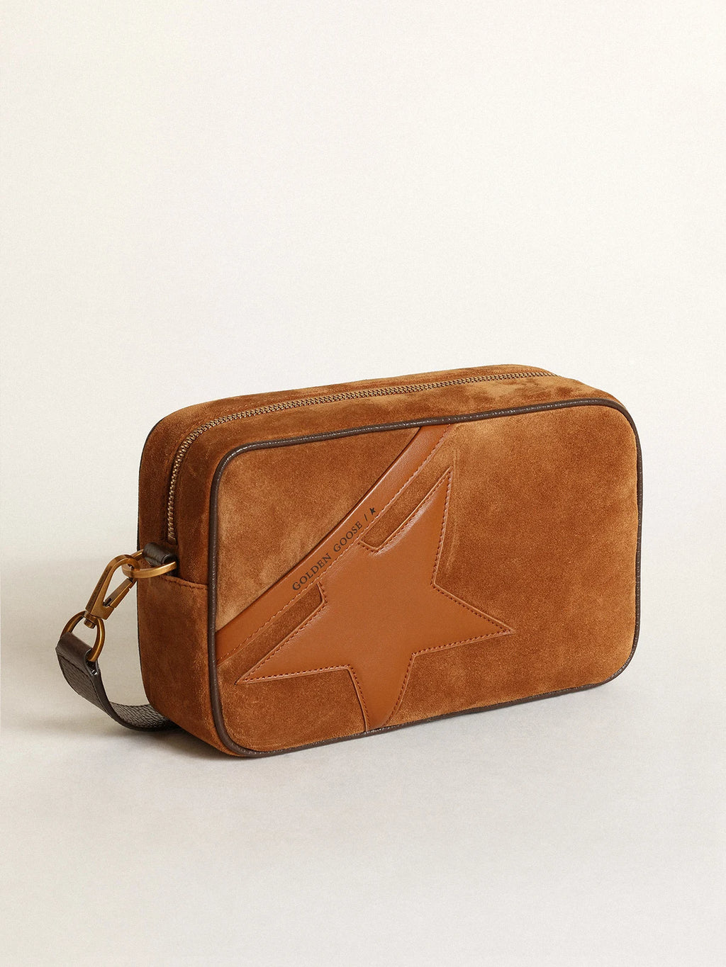 Borsa Star Bag in suede color tabacco con stella in pelle ton sur ton
