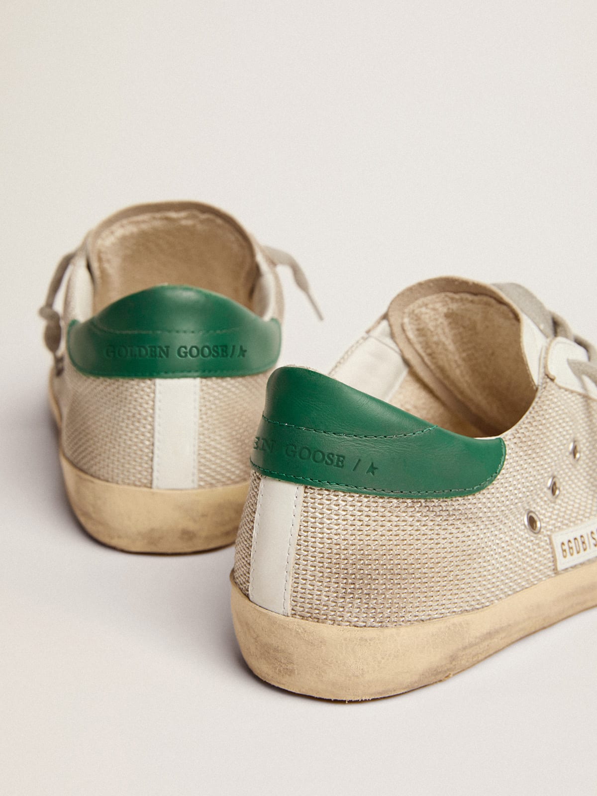 Sneaker Super-Star in rete color argento chiaro con stella in suede grigio