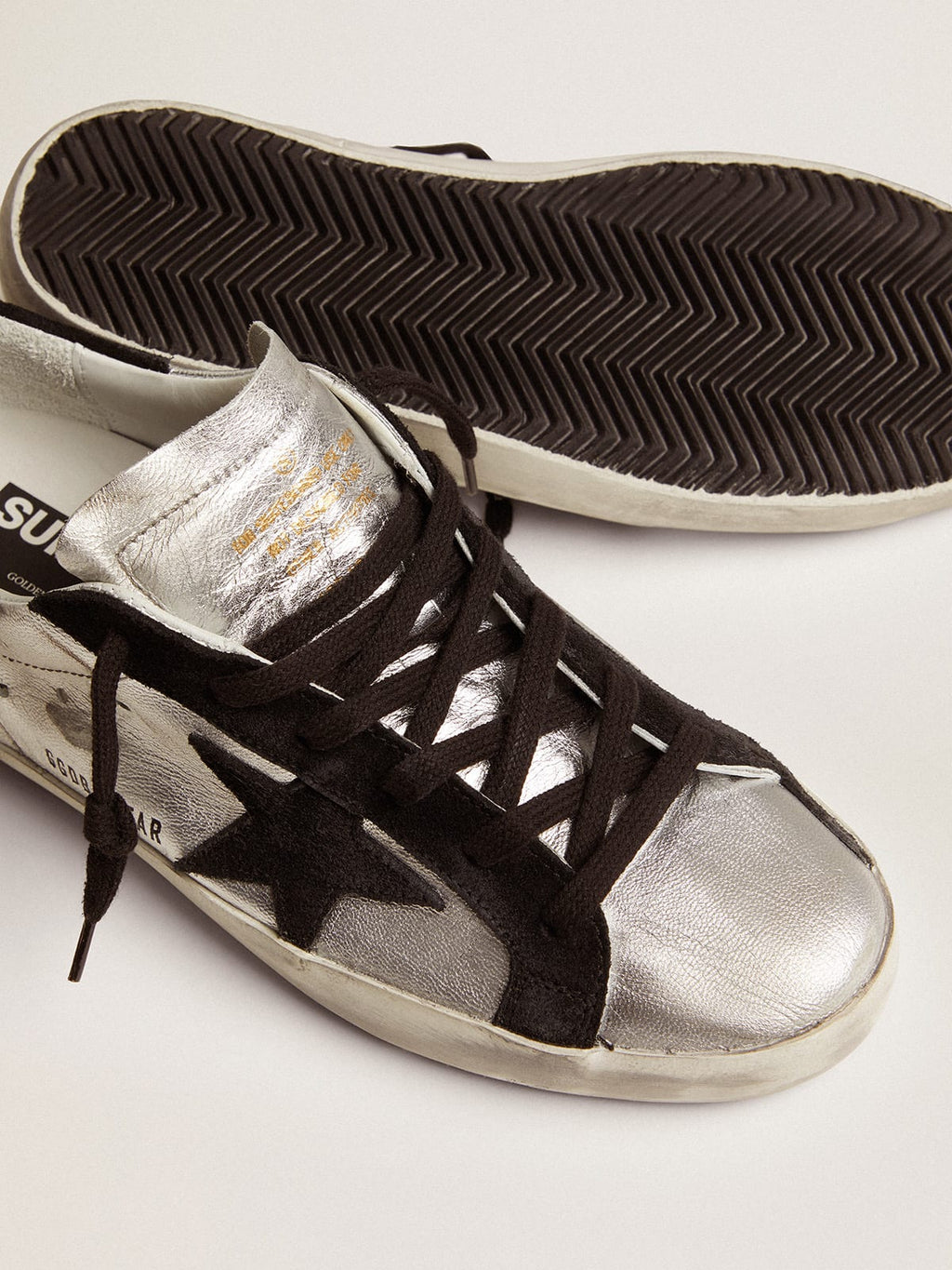 Sneakers Super-Star in pelle argentata con inserti a contrasto