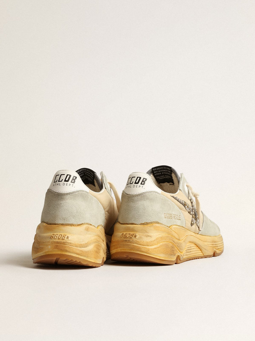 Running Sole Donna color ghiaccio con stella in suede con borchie