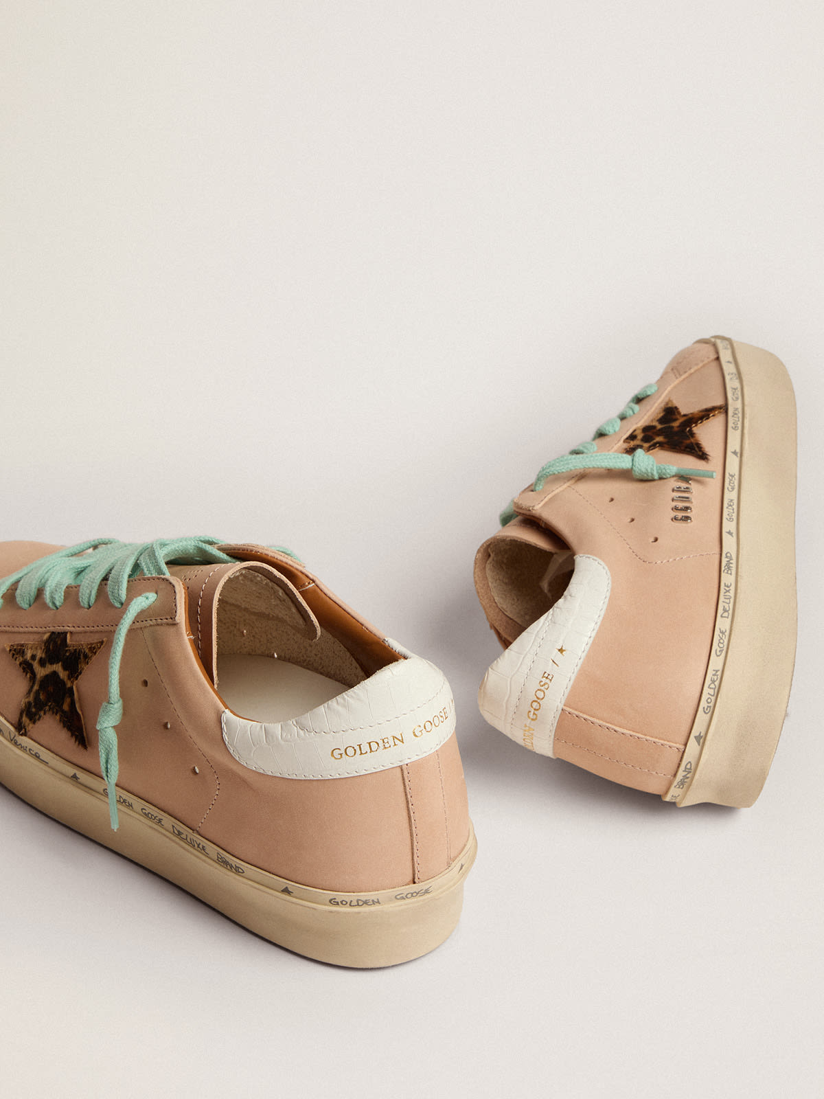 Sneaker Hi Star con stella in cavallino leopardato e talloncino in pelle bianca con stampa coccodrillo