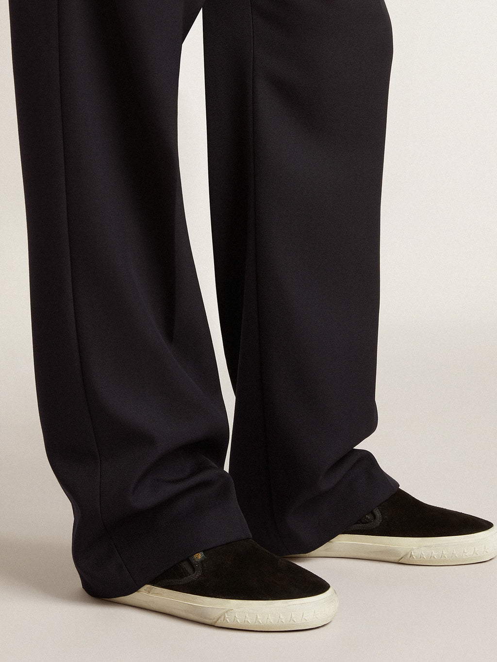 Men's VCE Penstar in black suede with black leather heel tab