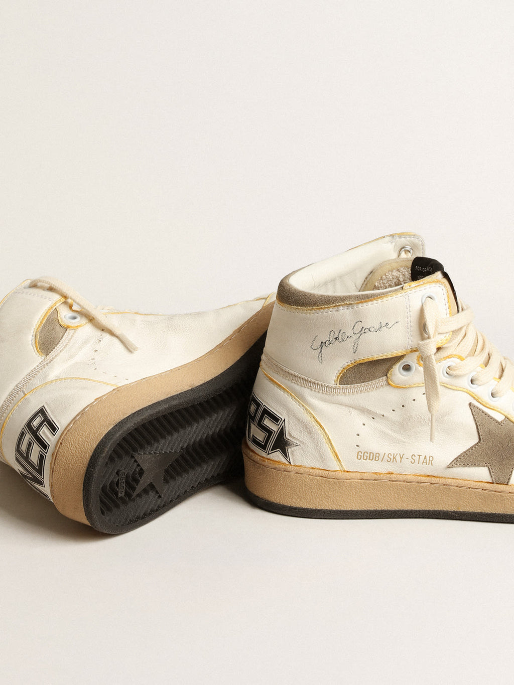 Sky-Star Uomo in nappa bianca con stella in suede color tortora