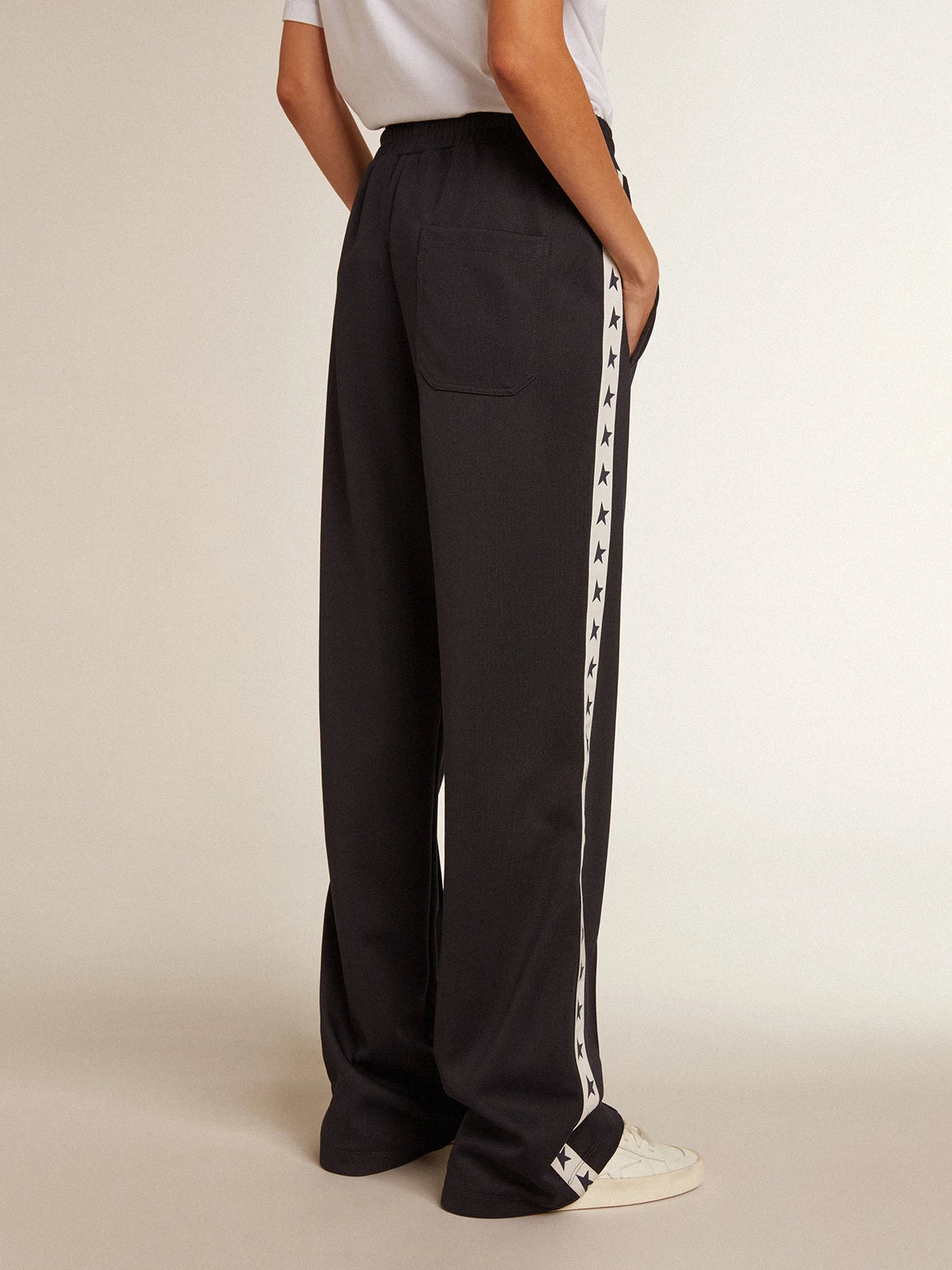 Pantalone jogging blu scuro con nastro bianco e stelle a contrasto