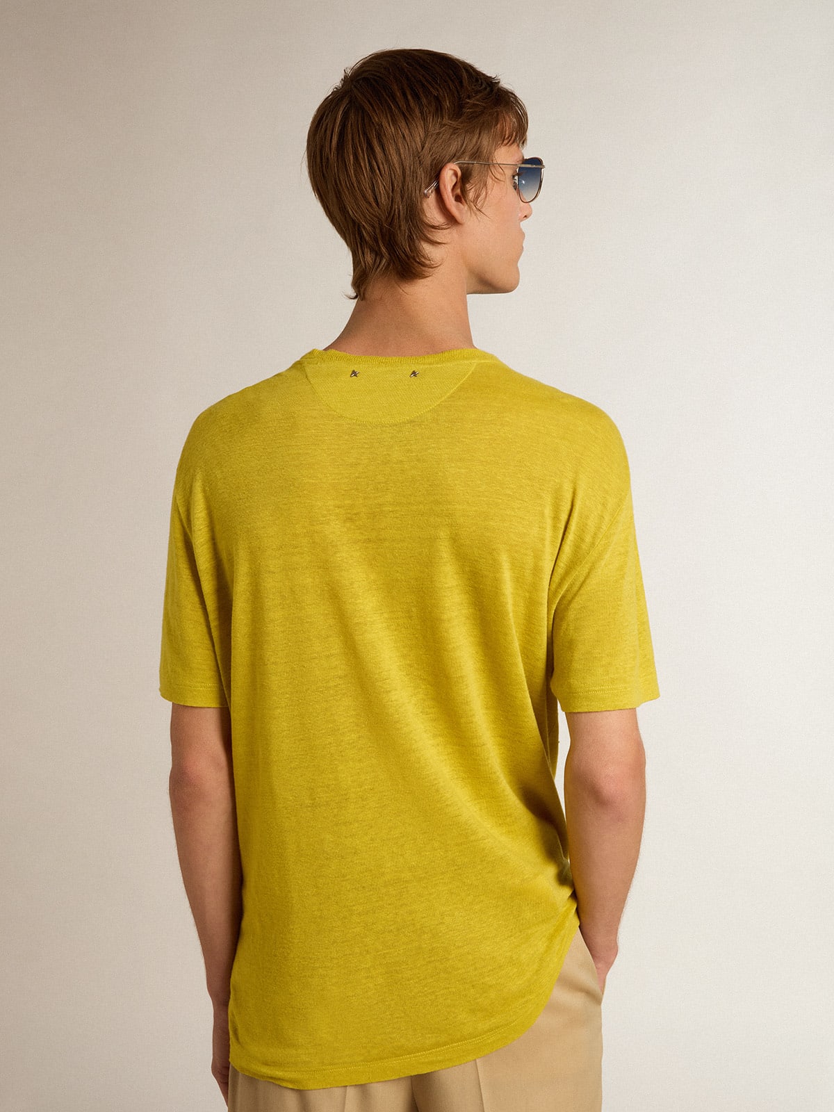T-Shirt da uomo in lino color giallo granturco