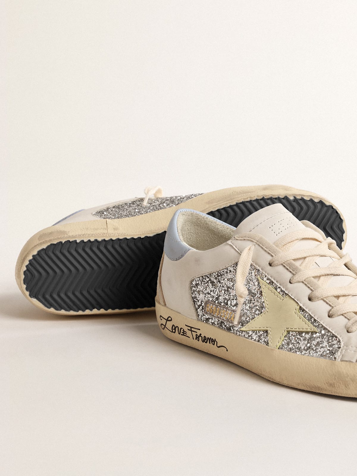Super-Star bio-based con glitter argento e stella in pelle gialla