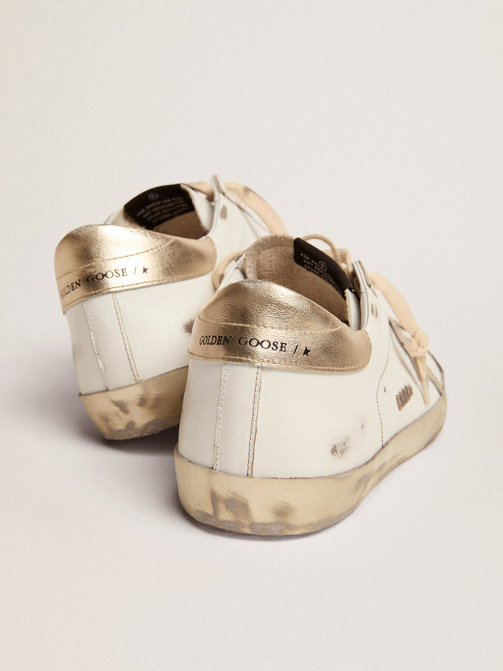 Sneakers Super-Star uomo con foxing sparkle dorato e metal studs lettering