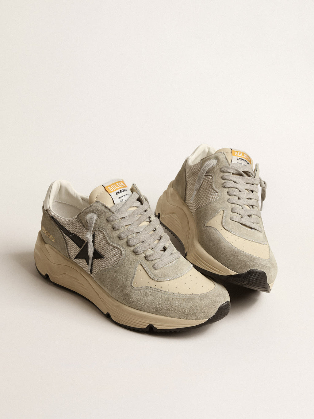 Running Sole in suede ghiaccio e rete con stella in pelle nera
