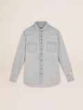 Camicia in jeans bleached Collezione Golden con borchie martellate