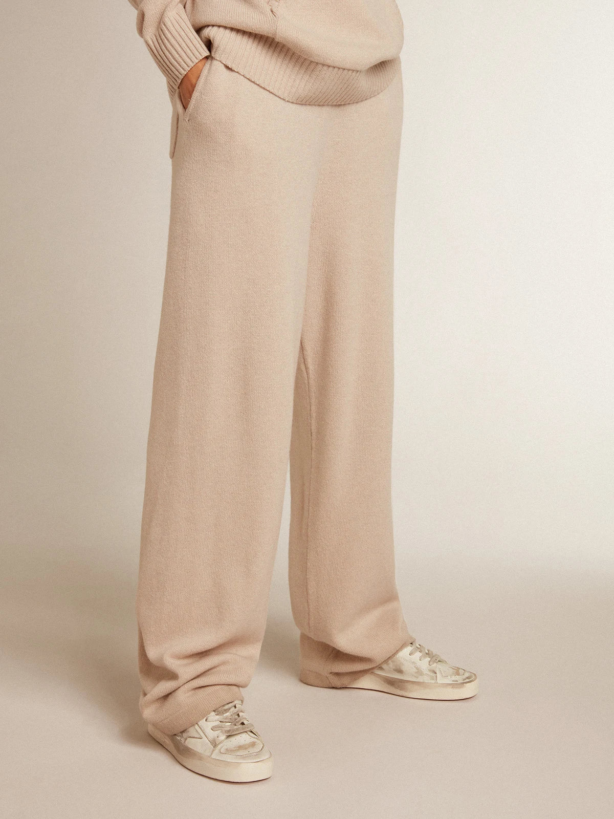 Pantalone jogging donna misto cashmere di colore bianco naturale