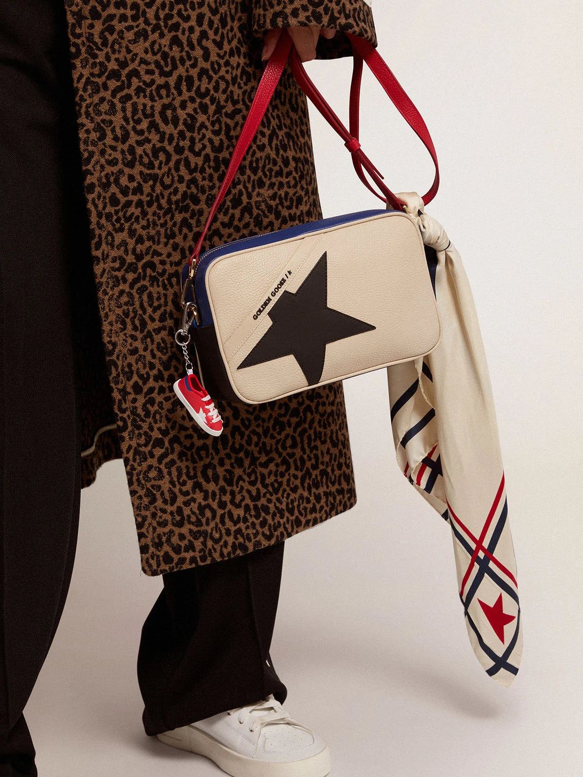 Borsa Star Bag in pelle granata con stella nera