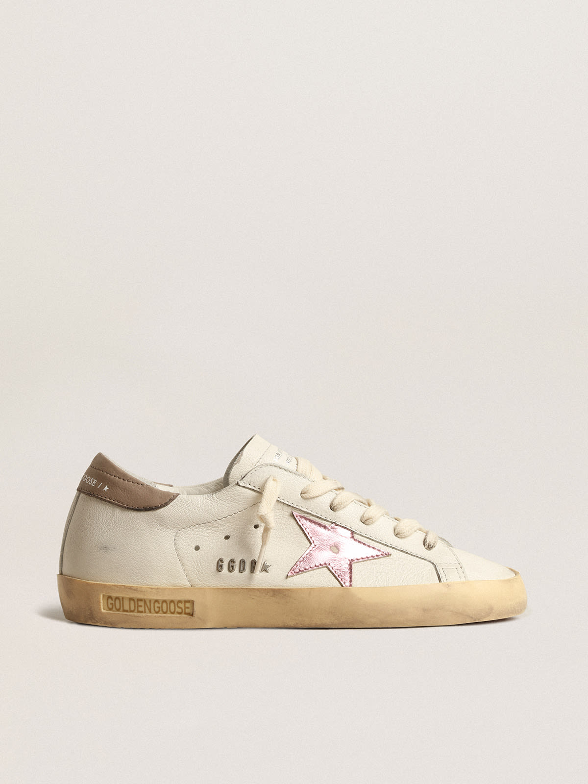 Super-Star in nappa bianca con stella in pelle laminata rosa