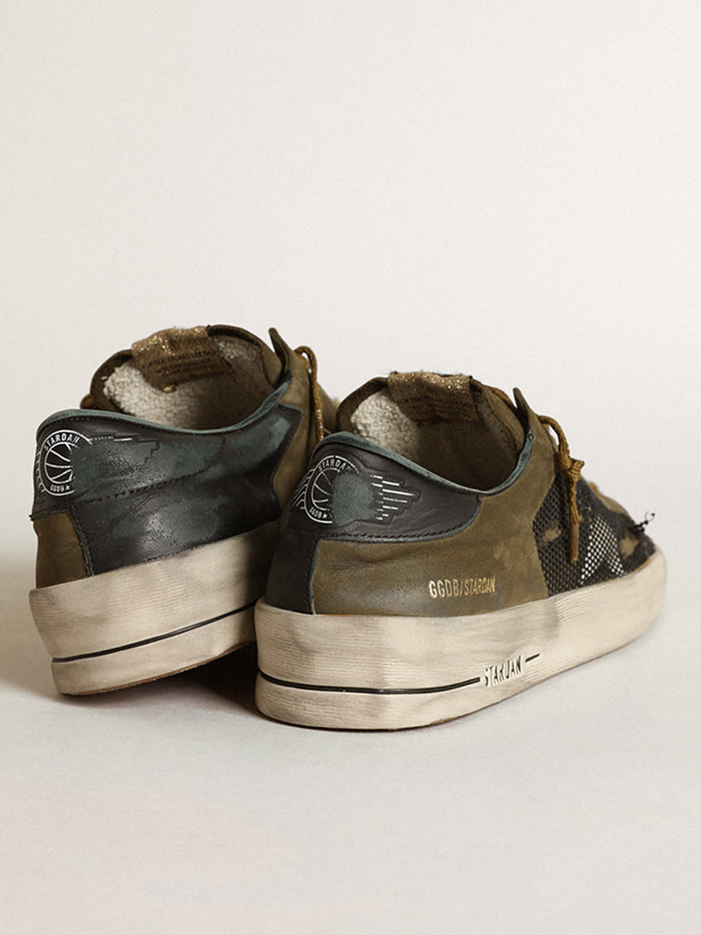 Sneaker Stardan uomo in nabuk verde militare e rete nera con stella in pelle bianca