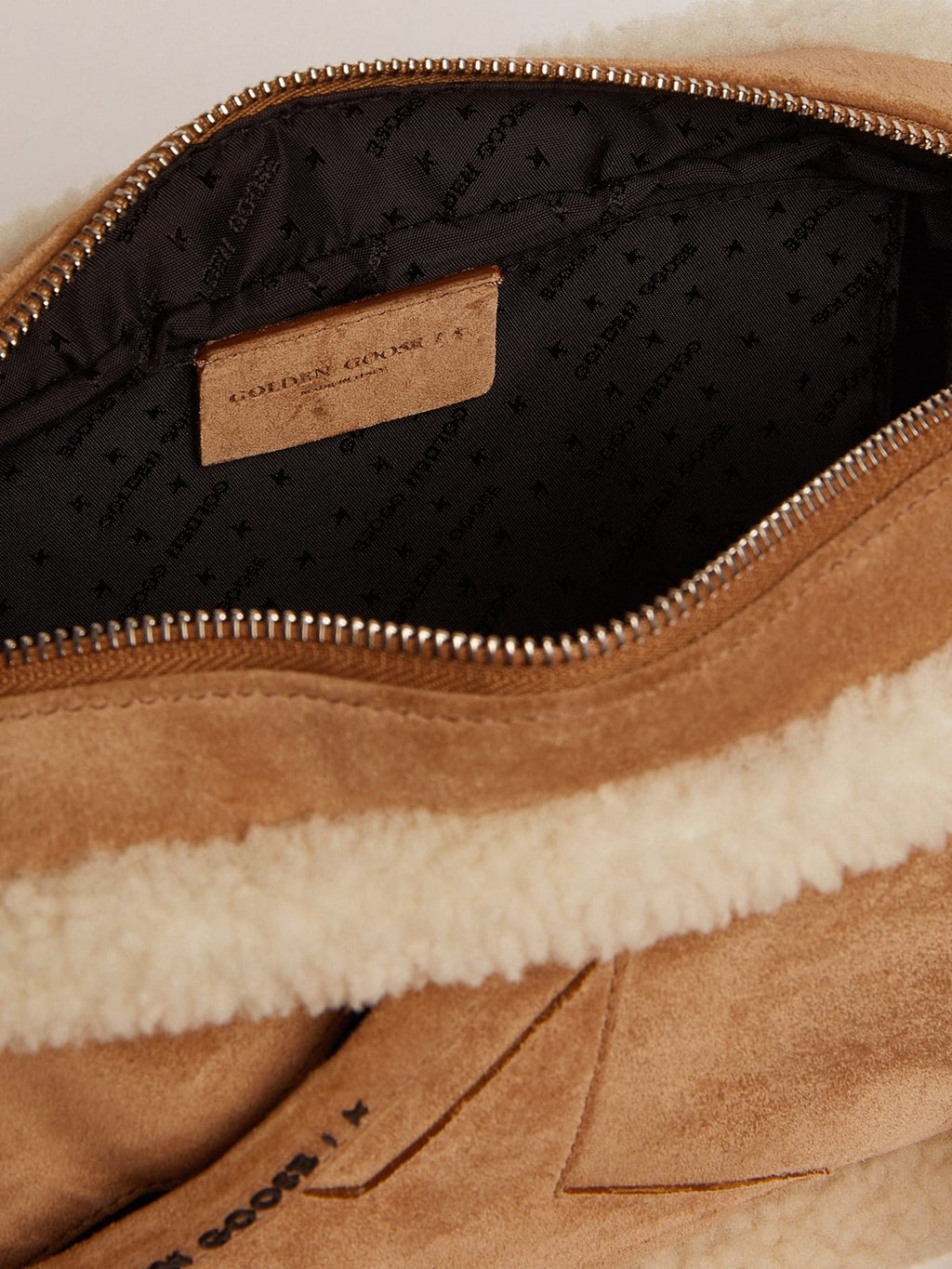 Borsa Star Bag in pelle scamosciata con profilo in shearling