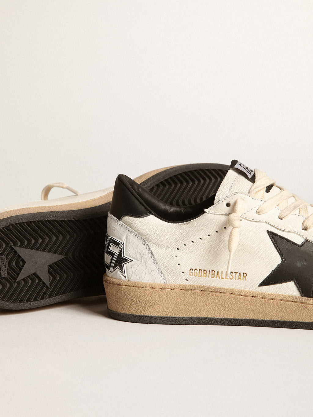 Sneaker Ball Star Donna in nappa bianca con stella e talloncino in pelle nera