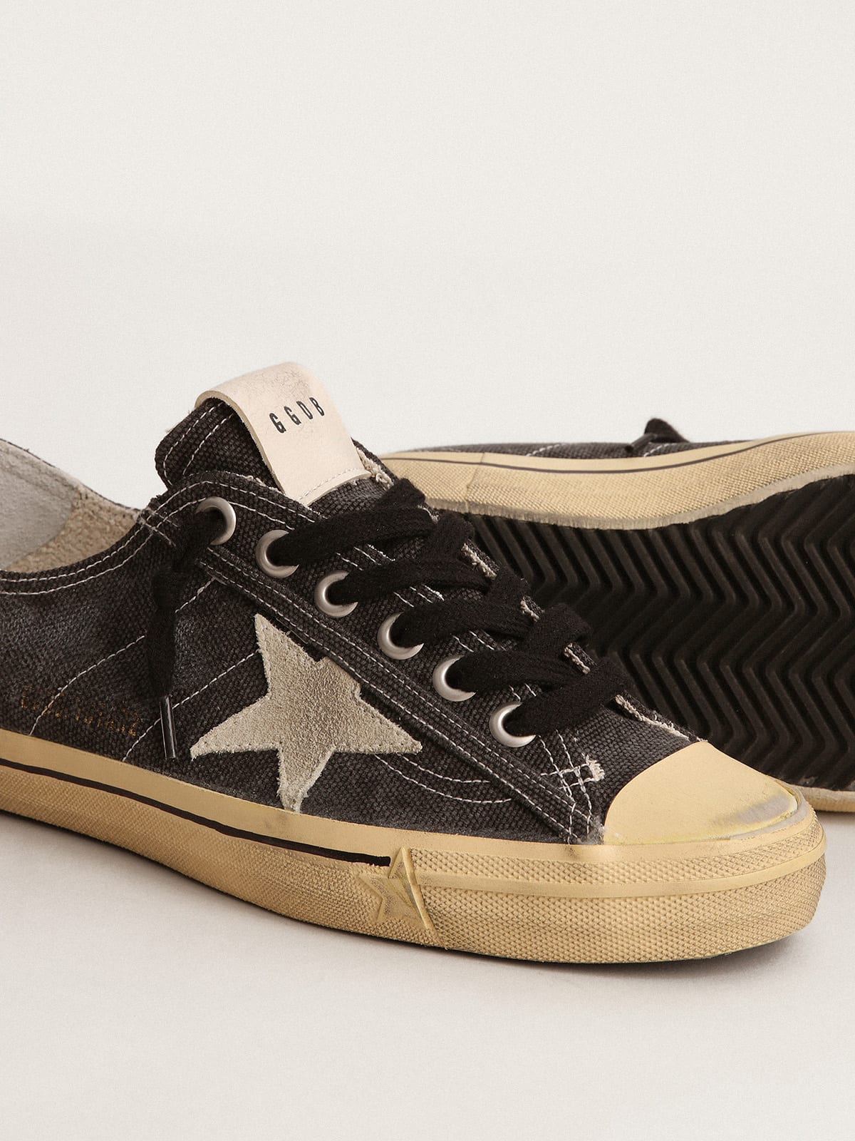 Sneaker V-Star LTD in canvas nero con stella e talloncino in suede color grigio ghiaccio