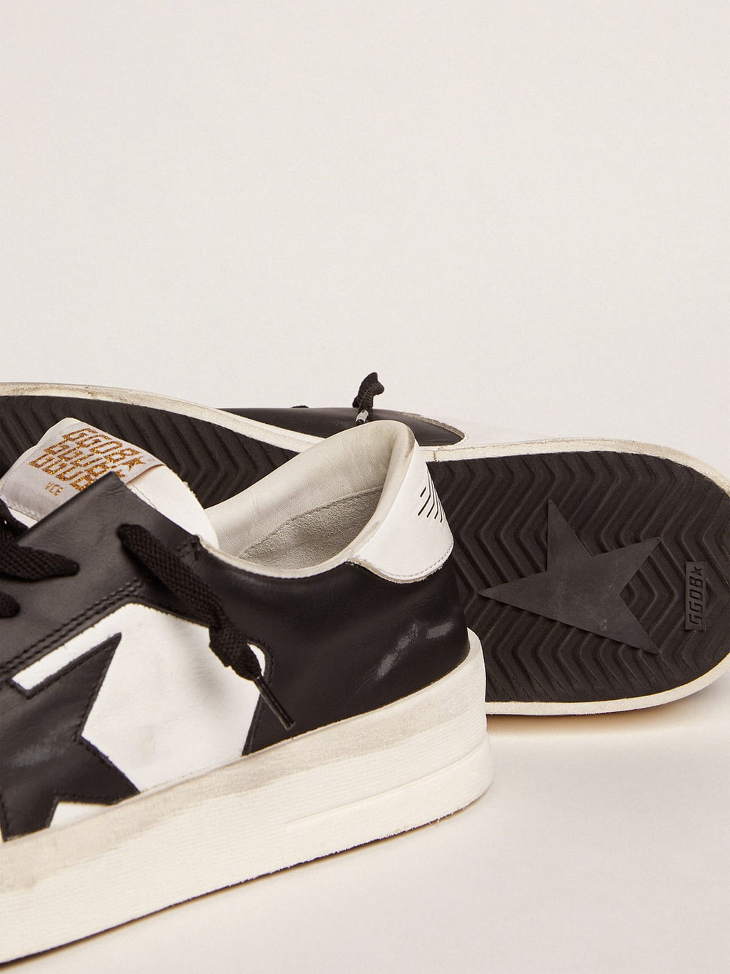 Sneaker Stardan uomo in pelle bianca e nera